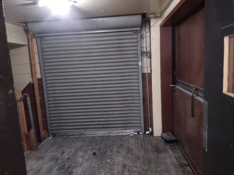 More Photos Of 104 W 10th St, Tracy Freestanding For Lease