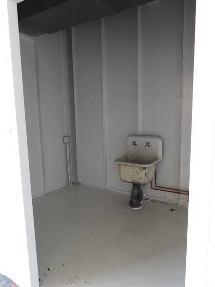 More Photos Of 3612 Oro Dam Blvd E, Oroville Auto Repair For Sale