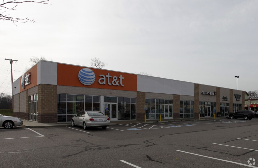 More Photos Of 622 George Washington Hwy, Lincoln Unknown For Lease