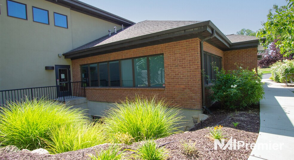 More Photos Of 6150 S Redwood Rd, Salt Lake City Office For Sale