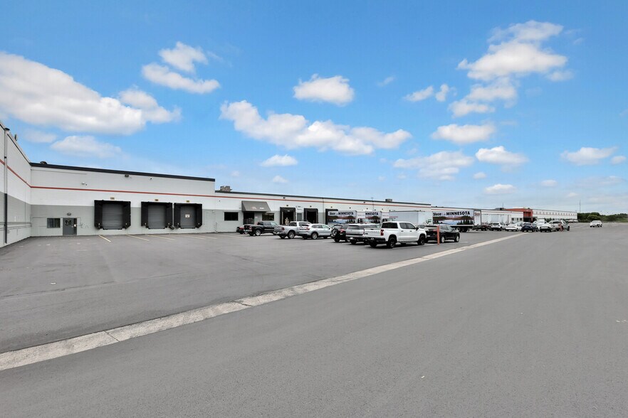 More Photos Of 5320-5400 Main St NE, Fridley Warehouse For Lease