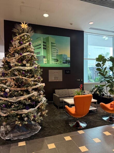 More Photos Of 1990 Main St, Sarasota Loft Creative Space For Lease