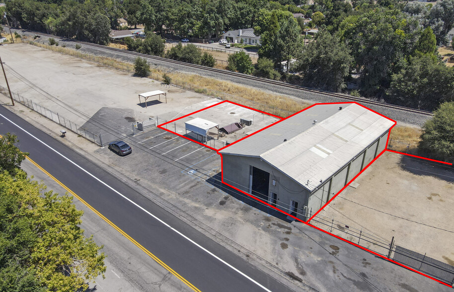 Primary Photo Of 4985 Traffic Way, Atascadero Warehouse For Lease