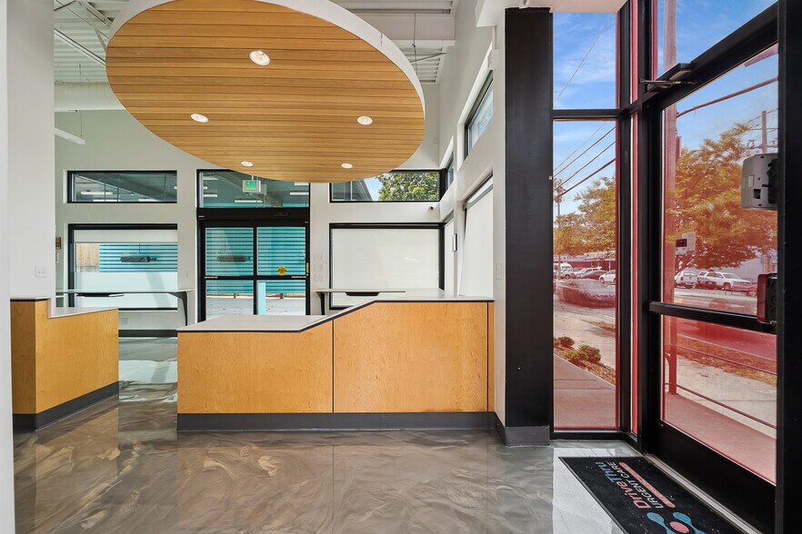 More Photos Of 1605 Howell Mill Rd NW, Atlanta Storefront Retail Office For Sale