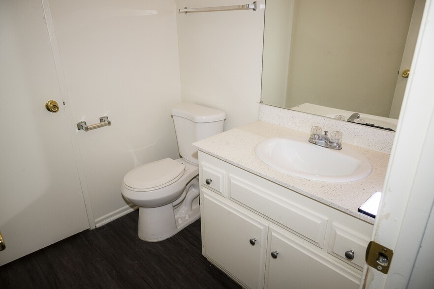 More Photos Of 319 W Lambert Rd, Brea Apartments For Sale