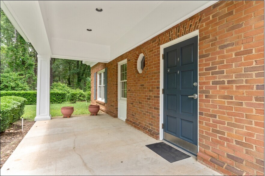 More Photos Of 2632 Mitcham Dr, Tallahassee Medical For Lease