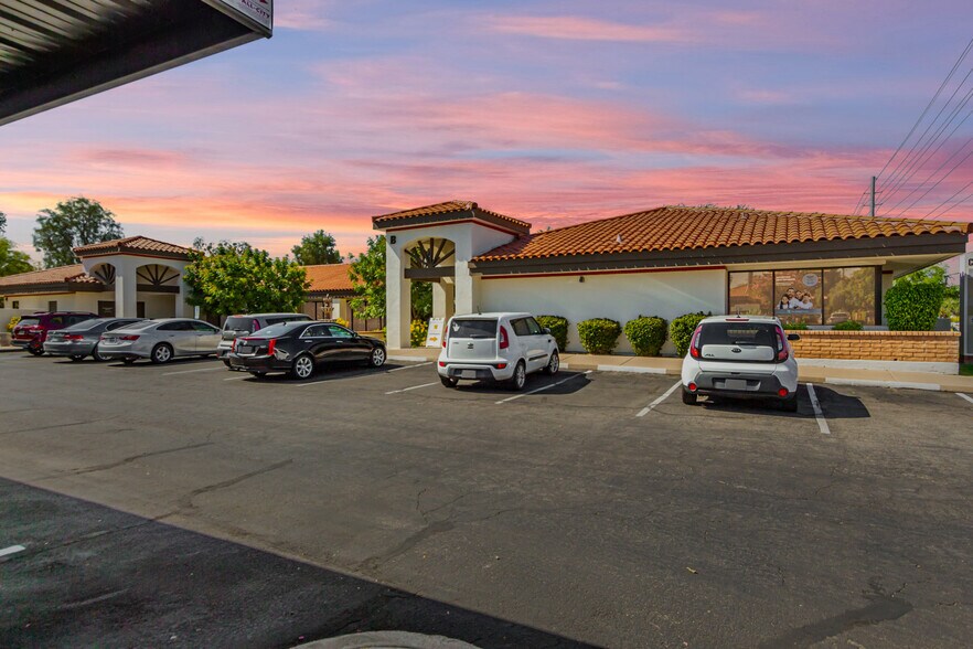 More Photos Of 10214 N Tatum Blvd, Phoenix Unknown For Lease
