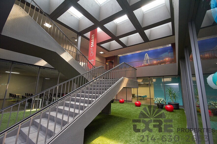 More Photos Of 8585 N Stemmons Fwy, Dallas Unknown For Lease