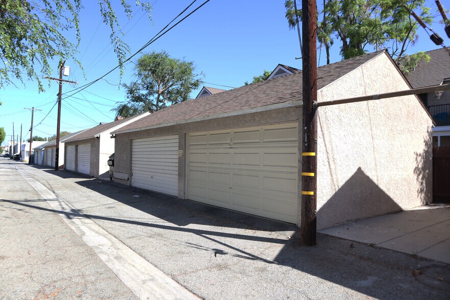 More Photos Of 11747-11753 Moorpark St, Studio City Apartments For Sale