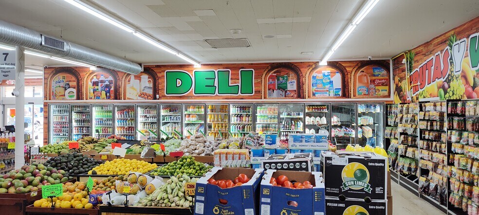 More Photos Of 3412 W Baker St, Plant City Unknown For Lease