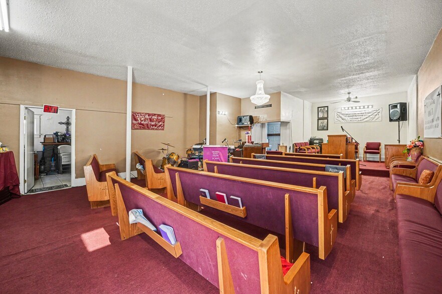 More Photos Of 2900 N Josephine St, Denver Specialty For Sale
