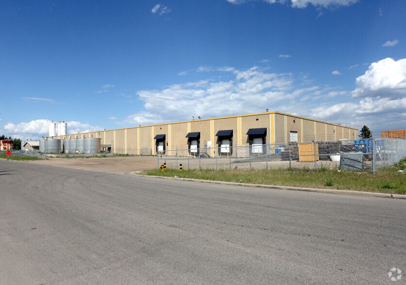 More Photos Of 6008 75th St NW, Edmonton Manufacturing For Lease