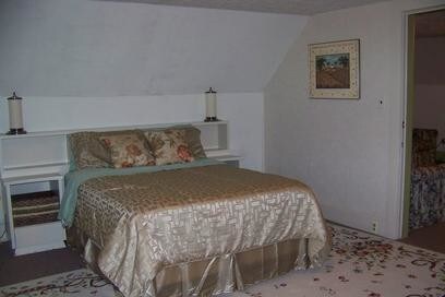 More Photos Of 201 E Union St, Punxsutawney Hospitality For Sale