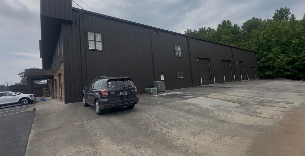 More Photos Of 12230 Cumming Hwy, Canton Warehouse For Lease