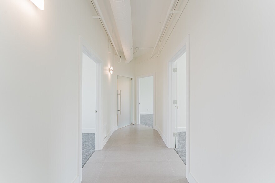 More Photos Of 411 E Atlantic Ave, Delray Beach Storefront Retail Office For Lease