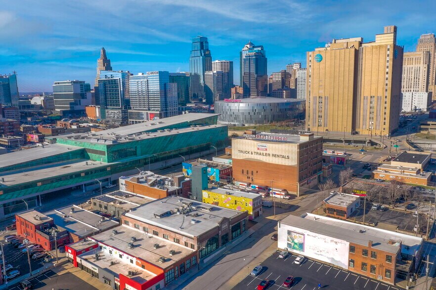 More Photos Of 1604 Locust St, Kansas City Office For Lease