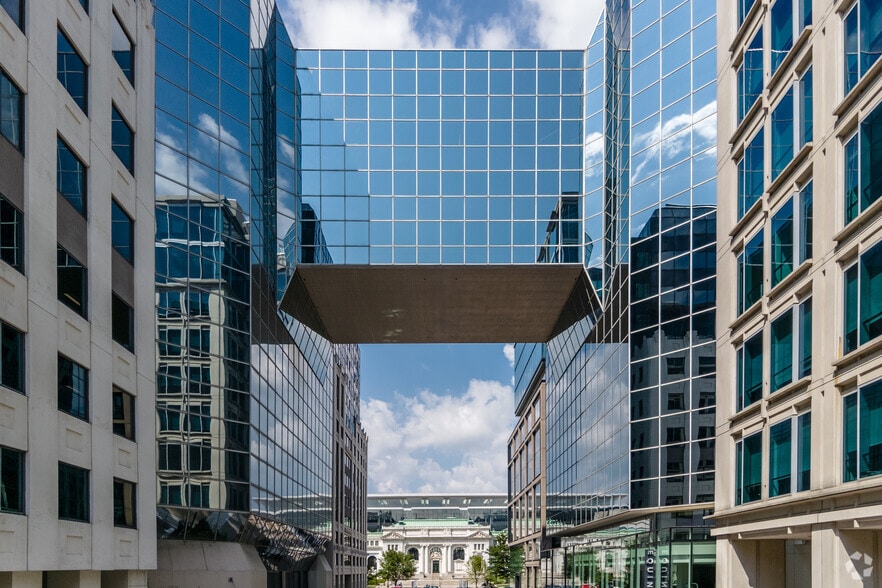 More Photos Of 800 K St NW, Washington Office For Lease