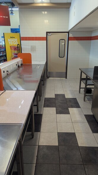 More Photos Of 4359 N Pulaski Rd, Chicago Storefront For Lease