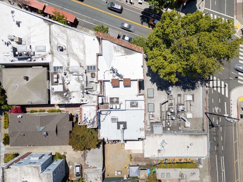 More Photos Of 5636 College Ave, Oakland Apartments For Sale