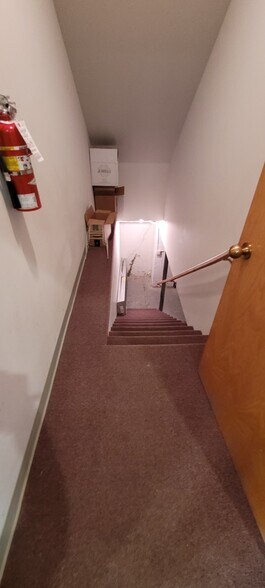 More Photos Of 100 Park Dr S, Great Falls Office For Lease