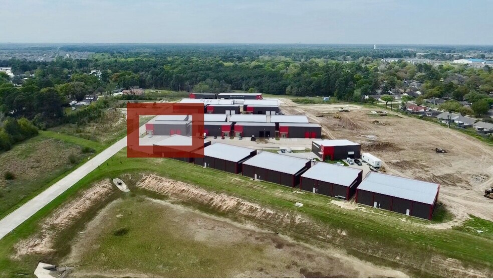 More Photos Of 16285 North Fwy, Houston Unknown For Lease