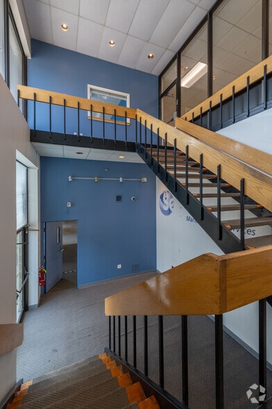 More Photos Of 70 Industrial Ave E, Lowell Research And Development For Lease