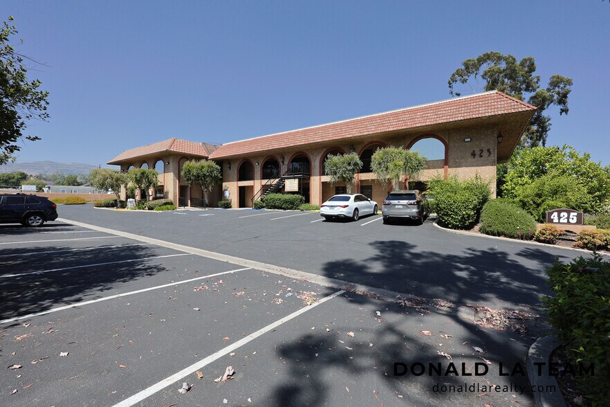 More Photos Of 425 W Bonita Ave, San Dimas Office For Sale