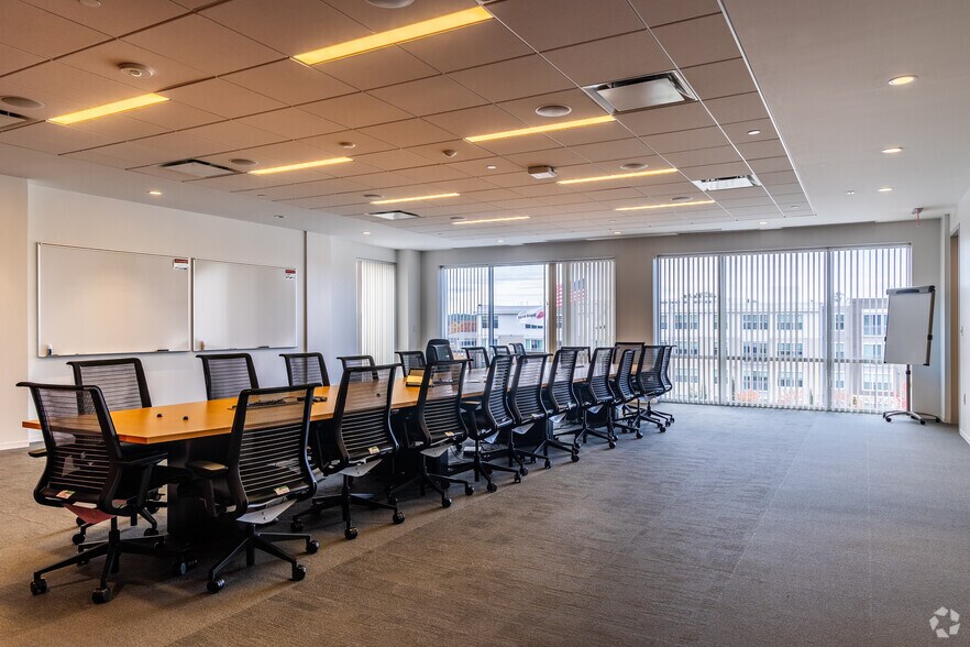 More Photos Of 314 Littleton Rd, Westford Office For Lease