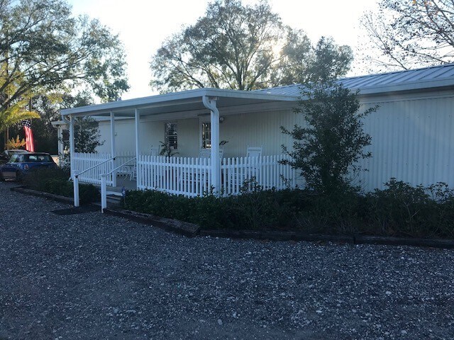 More Photos Of 2027 Gunn Hwy, Odessa Light Distribution For Lease