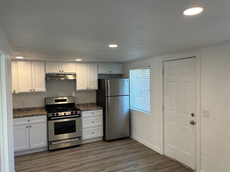 More Photos Of 8910-8912 N 3rd St, Phoenix Apartments For Sale