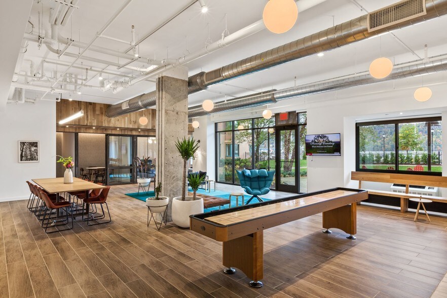 More Photos Of 1 Van Der Donck St, Yonkers Apartments For Lease