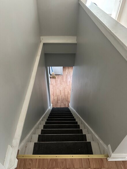 More Photos Of 69 Newbury St, Portland Storefront Retail Residential For Sale