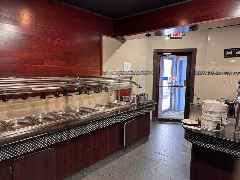 More Photos Of 600 E Bridge St, Redwood Falls Restaurant For Sale