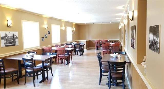 More Photos Of 194-198 Main St, Emmaus Restaurant For Lease