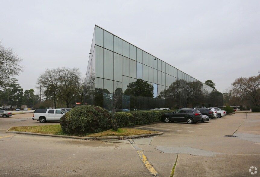 More Photos Of 12345 Jones Rd, Houston Office For Lease