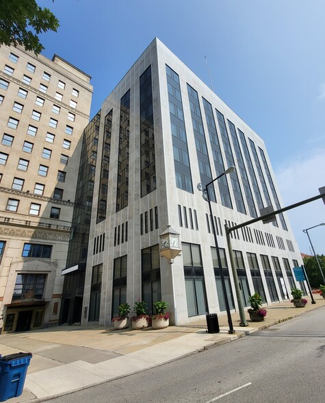 Primary Photo Of 16 Wick Ave, Youngstown Office For Sale