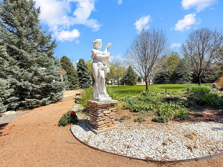 More Photos Of 5955 Sawmill Mesa Rd, Delta Specialty For Sale