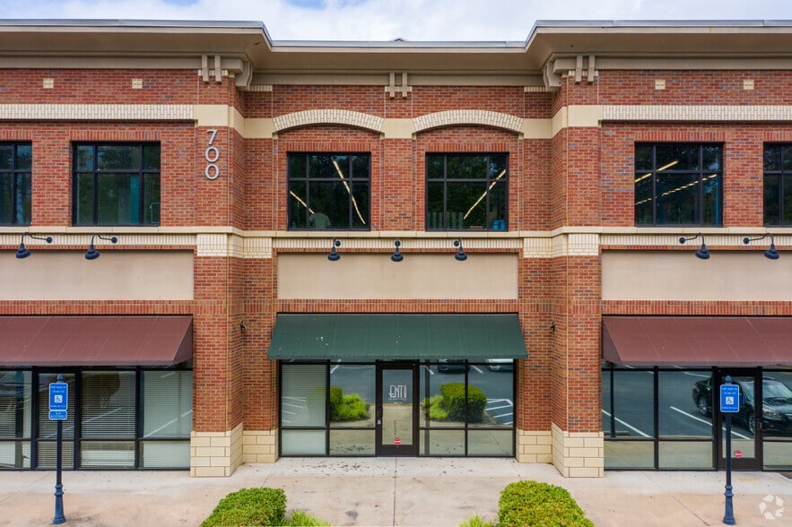 More Photos Of 1240 Highway 54 W, Fayetteville Unknown For Lease