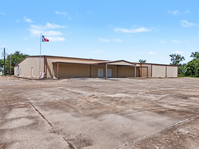 More Photos Of 37310 FM 521 Rd, Brazoria Distribution For Lease