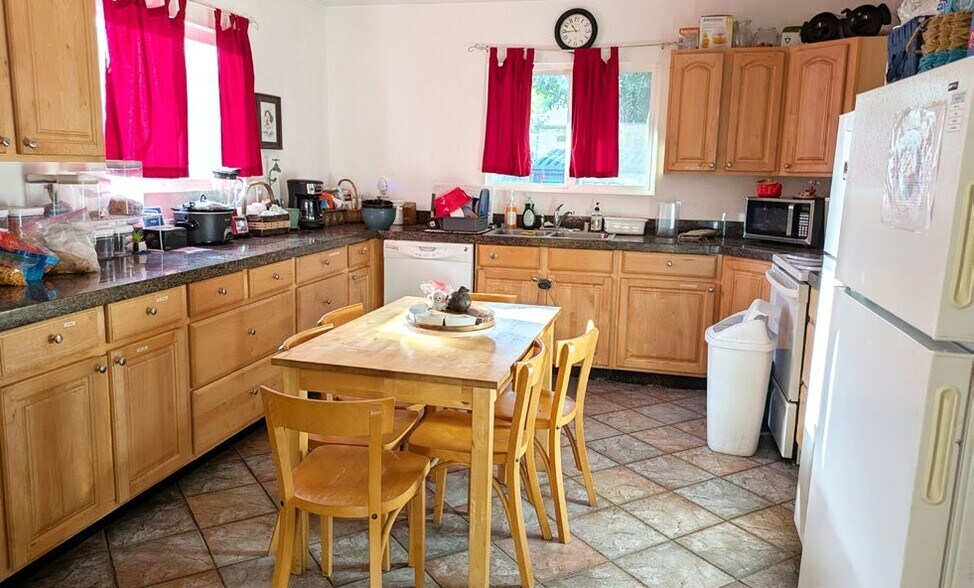 More Photos Of 14411 Norwalk Ln, Poway Daycare Center For Sale