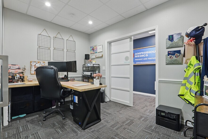 More Photos Of 5639 Hansel Ave, Orlando Medical For Lease