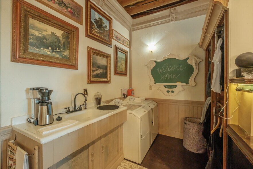 More Photos Of 354 & 402 N Main St, Brownsville Storefront Retail Residential For Sale