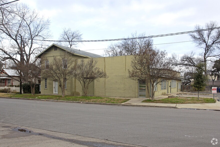 More Photos Of 608 W Monroe St, Austin Office For Lease