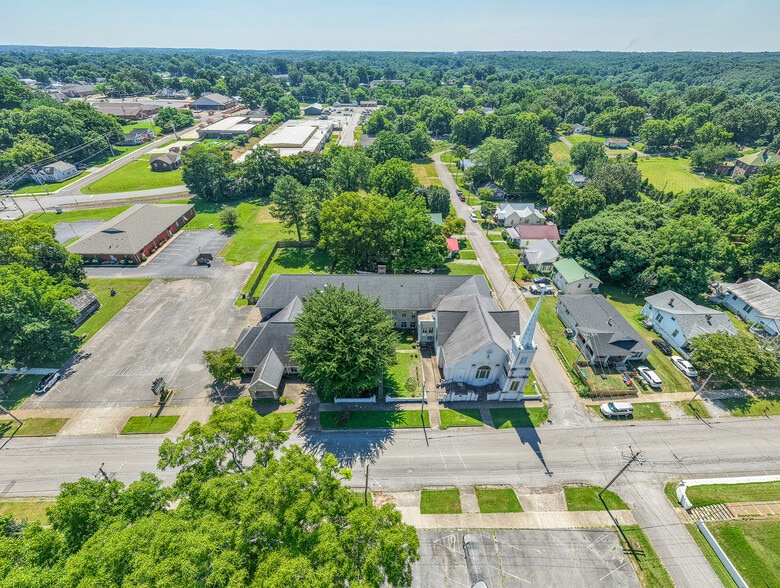 More Photos Of 228 S Military Ave, Lawrenceburg Religious Facility For Sale