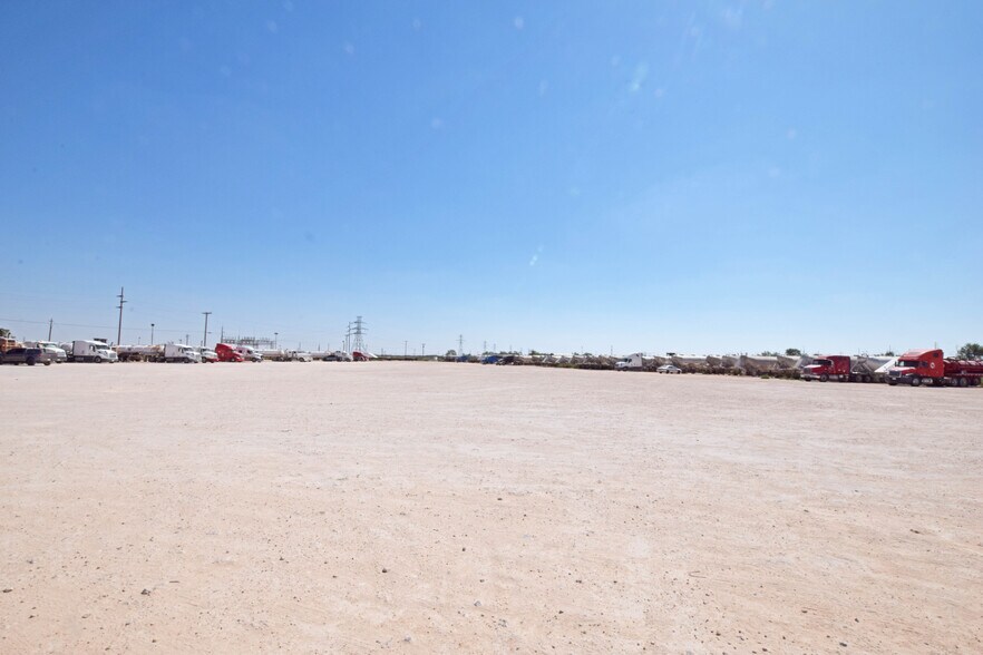 More Photos Of 2250 Dixie Blvd, Odessa Industrial For Sale