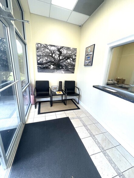 More Photos Of 2465 Saint Johns Bluff Rd S, Jacksonville Office For Sale