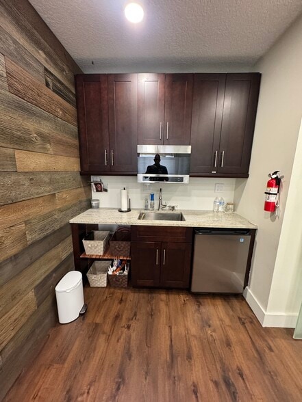 More Photos Of 9633 W Broward Blvd, Plantation Medical For Sale