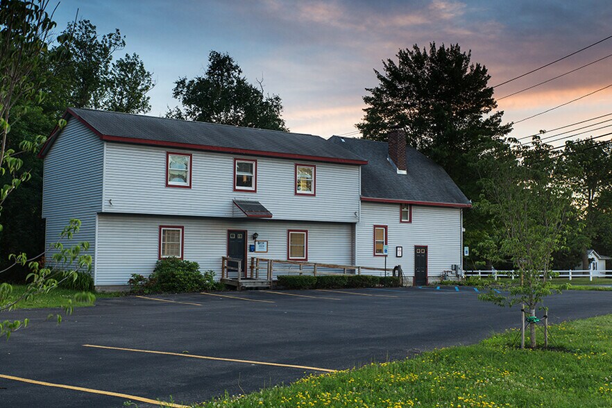 Primary Photo Of 322 Ballston Ave, Schenectady Office For Sale