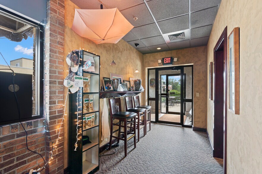 More Photos Of 824 Paul Bunyan, Bemidji Restaurant For Sale