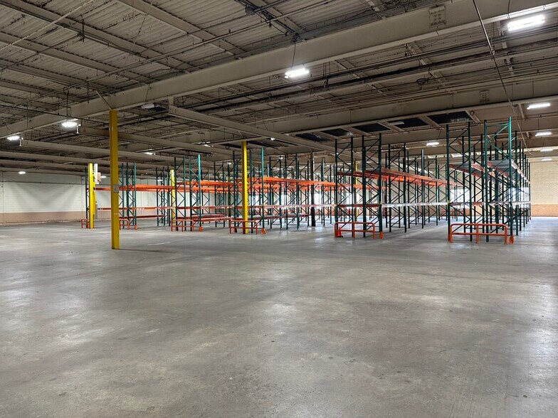 More Photos Of 1350 Cunningham Rd N, Kinston Warehouse For Lease